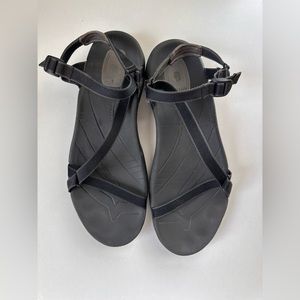 TEVA hiking outdoor sandal